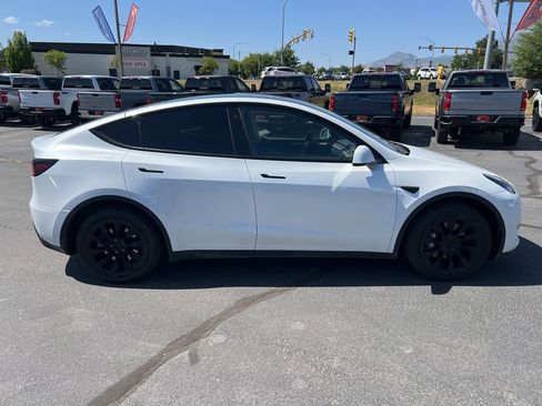 Used 2023 Tesla Model Y Long Range AWD/4WD image 6