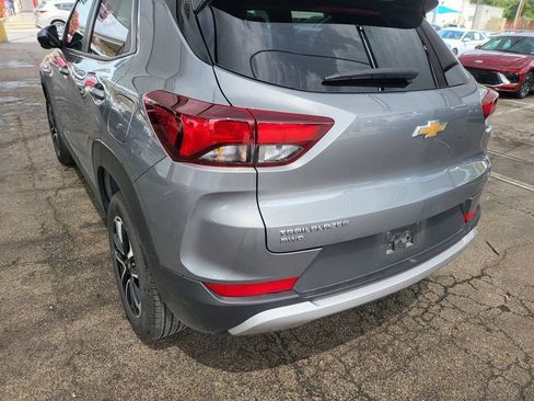 Used 2025 Chevrolet TrailBlazer LT AWD/4WD image 9