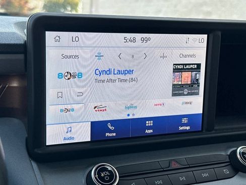 Certified 2022 Ford Maverick Lariat w/ Lariat Luxury Package AWD/4WD image 18