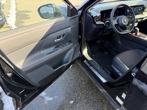 New 2026 Nissan Kicks SR w/ Illumination Package AWD/4WD image 12