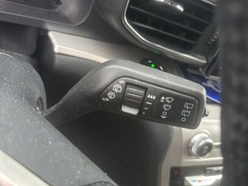 Used 2021 Ford Explorer XLT w/ Equipment Group 202A image 19