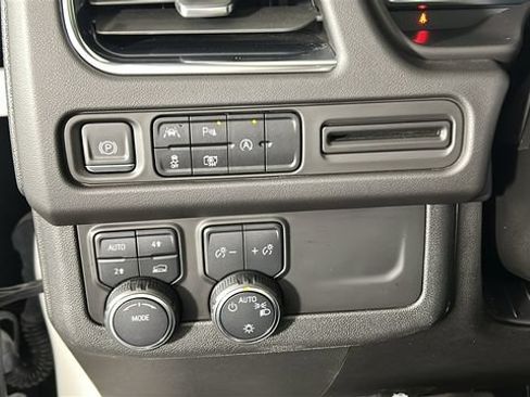 Used 2023 Chevrolet Tahoe RST w/ Luxury Package AWD/4WD image 19