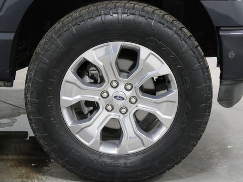 Certified 2022 Ford F150 Platinum w/ Equipment Group 701A High image 13