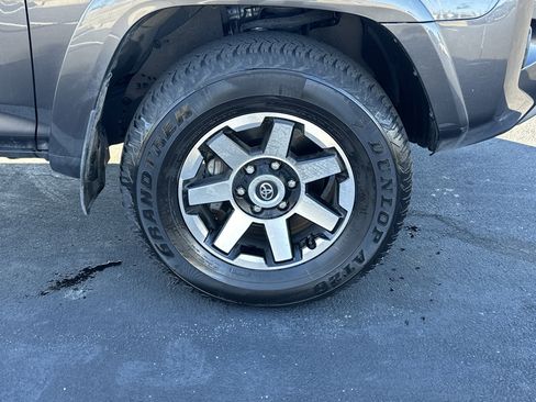 Used 2023 Toyota 4Runner TRD Off-Road Premium image 13