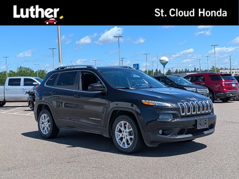 Used 2014 Jeep Cherokee Latitude w/ Cold Weather Group FWD image 1