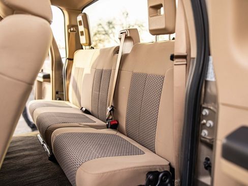 Used 2011 Ford F350 XLT w/ Camper Pkg image 25