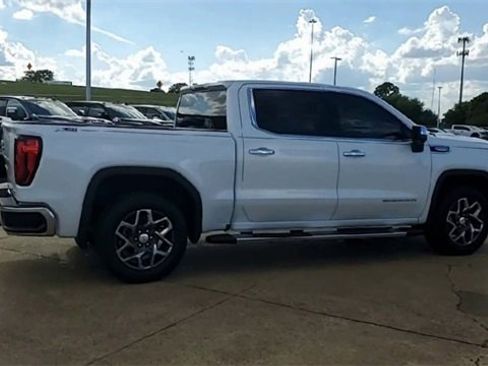 Certified 2023 GMC Sierra 1500 SLT image 9