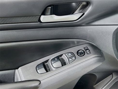 Used 2022 Nissan Altima 2.5 S image 9