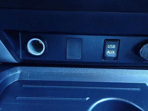 Used 2017 Toyota Tundra SR5 image 19