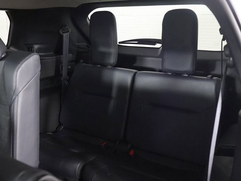 Used 2024 Mitsubishi Outlander SE image 35