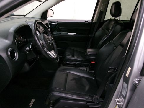 Used 2017 Jeep Compass High Altitude image 13