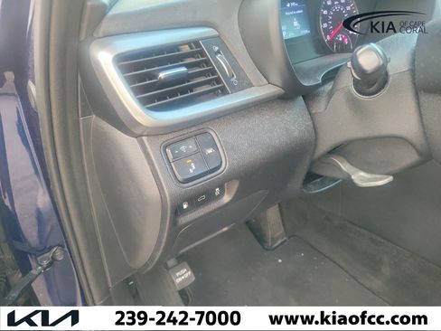 Used 2020 Kia Optima S FWD image 23