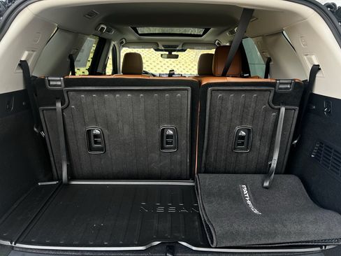 New 2026 Nissan Pathfinder Platinum w/ Cargo Package AWD/4WD image 20