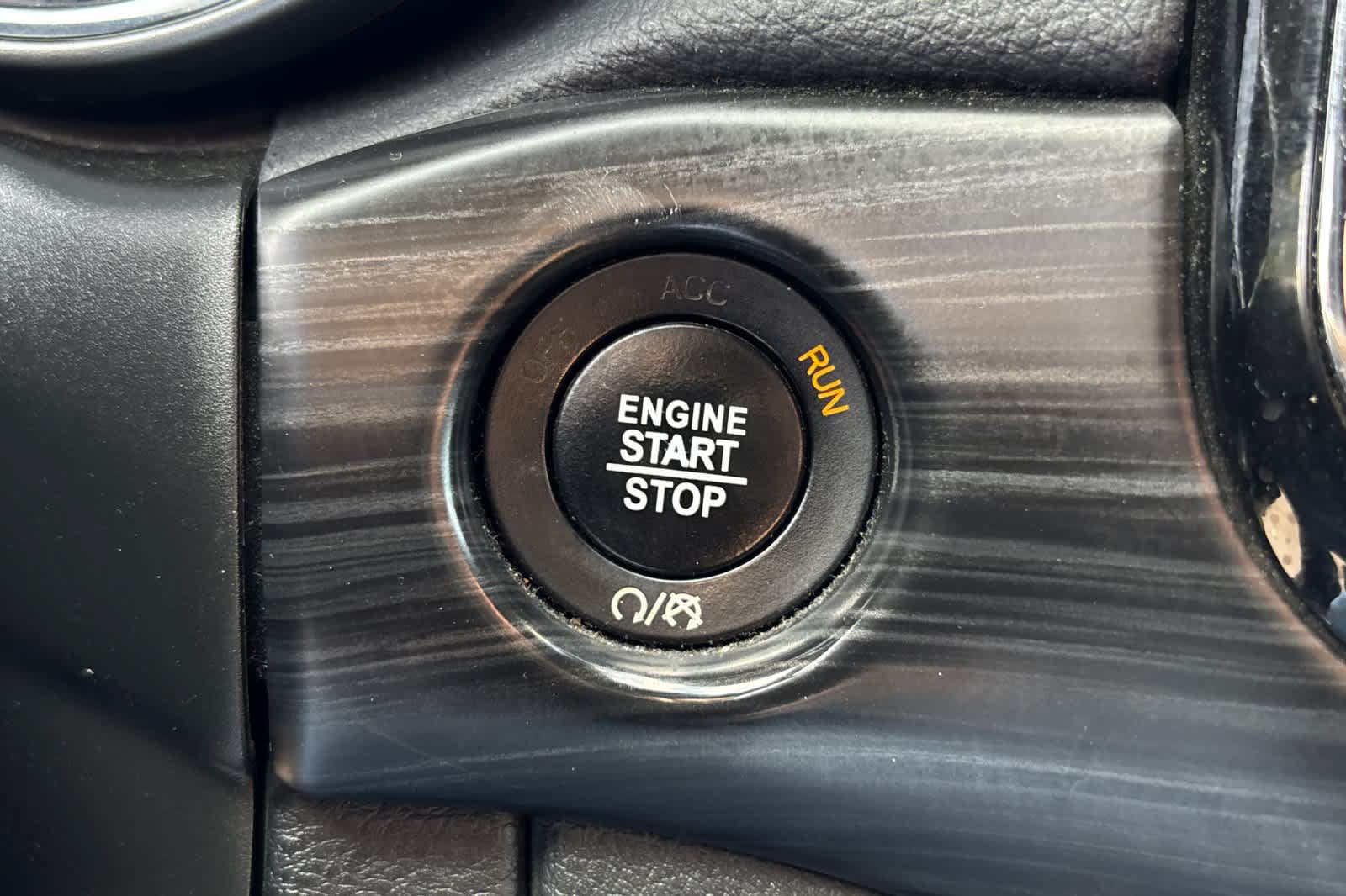 Used 2020 Jeep Grand Cherokee Altitude AWD/4WD image 45