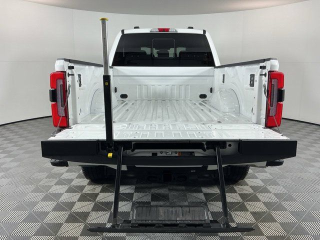 Used 2025 Ford F350 Platinum w/ FX4 Off-Road Package AWD/4WD image 8