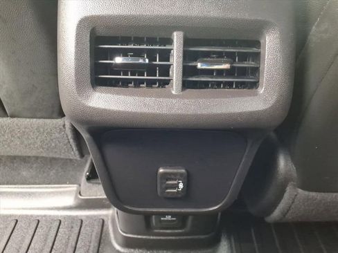 Used 2024 Chevrolet Equinox RS w/ RS Leather Package AWD/4WD image 23