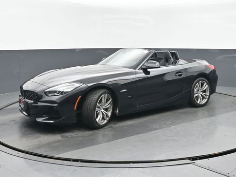 Used 2019 BMW Z4 sDrive30i w/ M Sport Package image 7