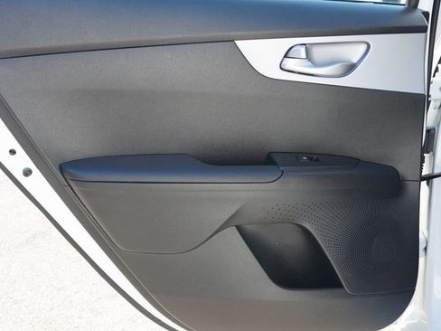 Used 2024 Kia Forte LXS w/ LXS Technology Package FWD image 20