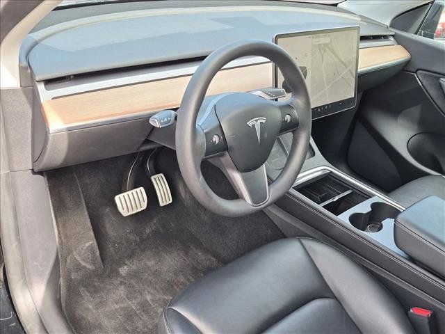 Used 2022 Tesla Model Y Performance AWD/4WD image 10