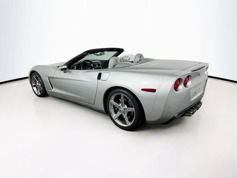 Used 2005 Chevrolet Corvette Convertible w/ Preferred Equipment Group RWD image 5