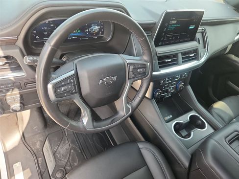 Used 2023 Chevrolet Tahoe Z71 w/ Luxury Package AWD/4WD image 10