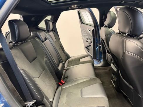 Used 2019 Ford Edge ST w/ Cold Weather Package AWD/4WD image 28