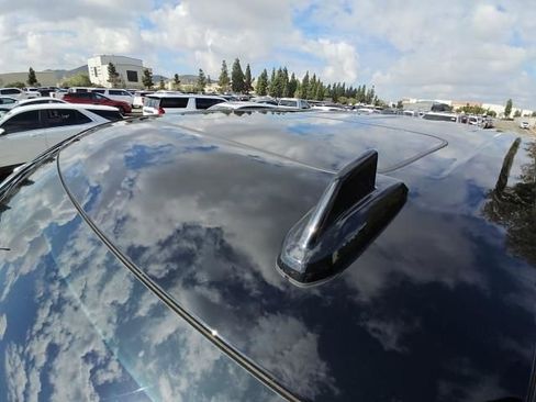 Used 2024 GMC Sierra 2500 Denali Ultimate AWD/4WD image 2