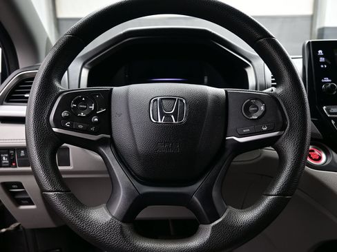Used 2019 Honda Odyssey EX image 23