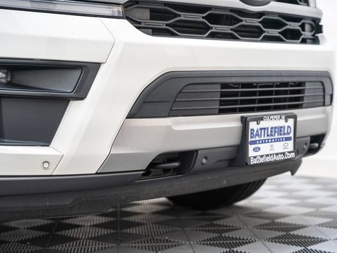 Used 2022 Ford Expedition XLT AWD/4WD image 15
