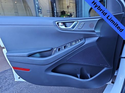 Used 2020 Hyundai Ioniq Limited image 28