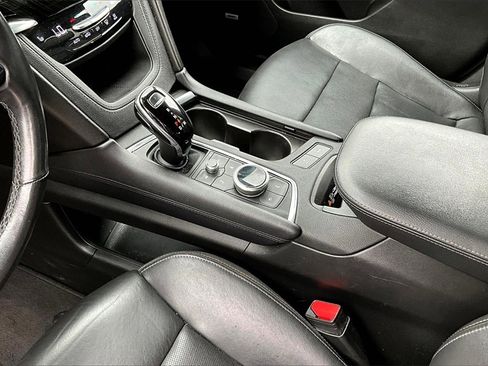 Used 2020 Cadillac XT6 Premium Luxury image 15