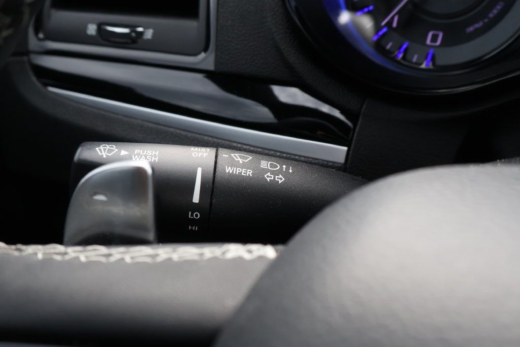 Used 2023 Chrysler 300 S w/ Comfort Group RWD image 23