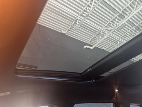 Used 2021 Jeep Grand Cherokee SRT AWD/4WD image 7