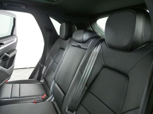 Used 2026 Porsche Cayenne AWD/4WD image 22
