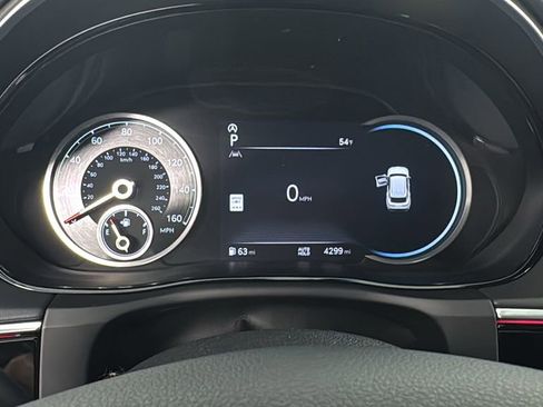 Used 2025 Genesis GV70 3.5T Sport image 21