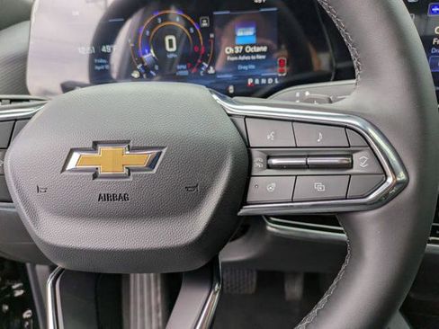 New 2026 Chevrolet Equinox LT w/ Convenience Package II FWD image 17