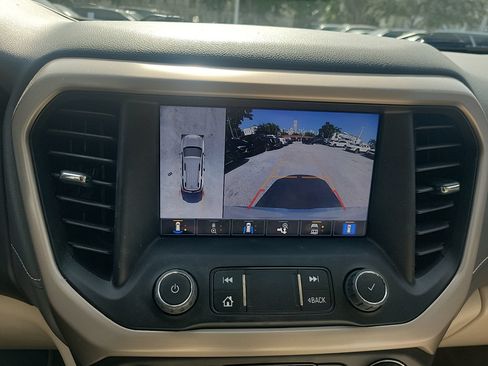 Used 2023 GMC Acadia Denali w/ Denali Ultimate Package FWD image 31