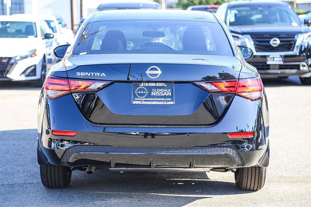 Used 2025 Nissan Sentra S FWD image 7