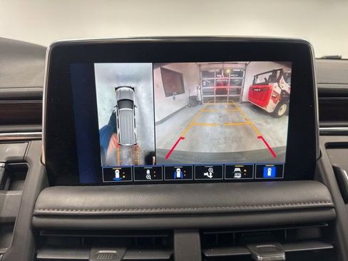 Used 2023 Chevrolet Suburban High Country image 23