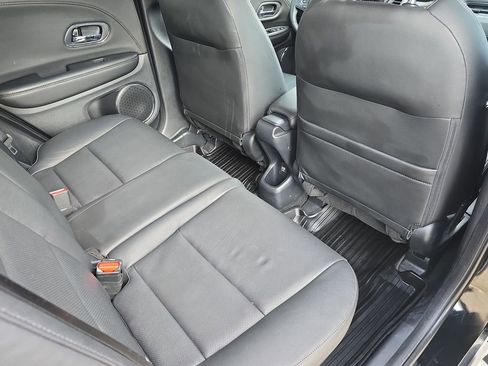 Used 2022 Honda HR-V EX-L image 11