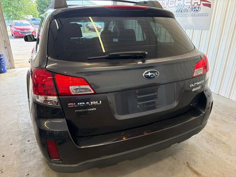 Used 2013 Subaru Outback 2.5i Premium w/ All-Weather Pkg AWD/4WD image 4
