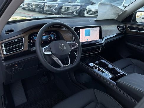 New 2026 Volkswagen Atlas SE image 11