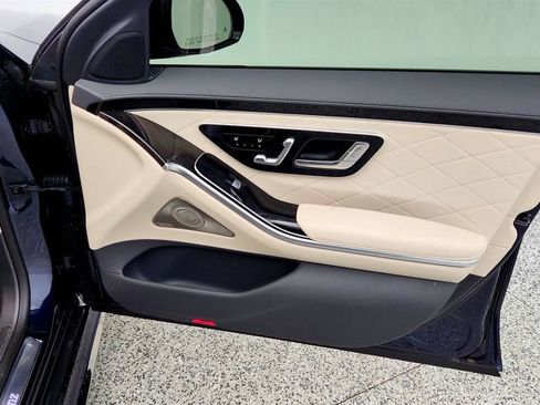 Used 2024 Mercedes-Benz S 580e 4MATIC Sedan w/ AMG Line image 26