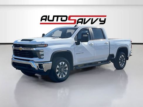 Used 2024 Chevrolet Silverado 2500 LT w/ All Star Edition AWD/4WD image 3