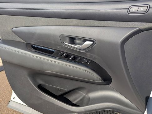 Certified 2025 Hyundai Santa Cruz Limited image 17