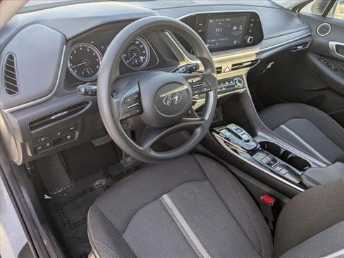 Used 2021 Hyundai Sonata SE w/ Cargo Package image 10