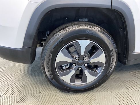 Used 2023 Jeep Grand Cherokee 4WD 4xe image 38