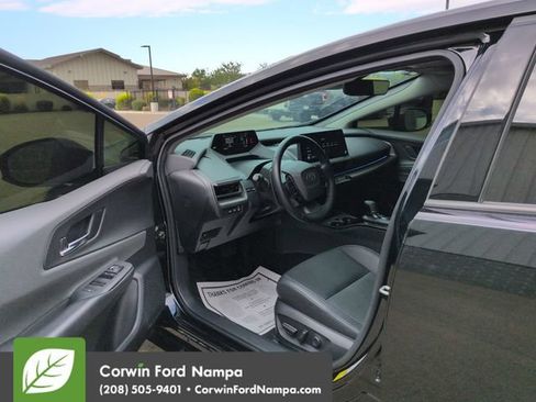 Used 2024 Toyota Prius XLE AWD/4WD image 9