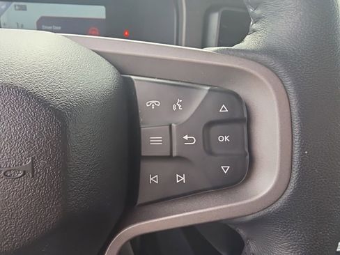 Certified 2024 Ford Bronco Black Diamond image 15