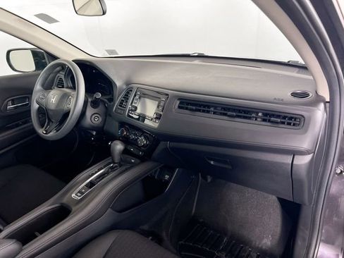 Used 2018 Honda HR-V LX image 27